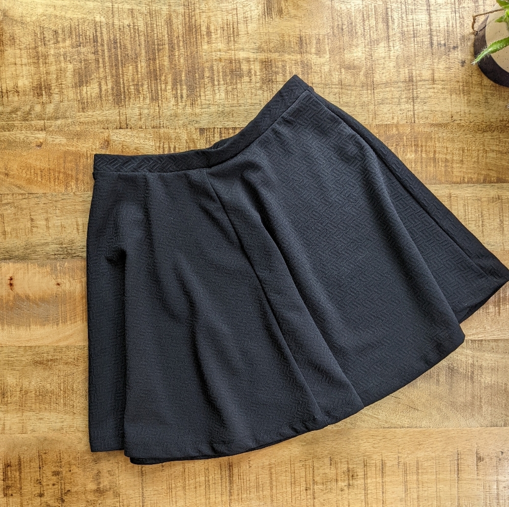 Short black skirt